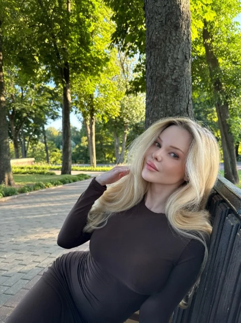 Аня